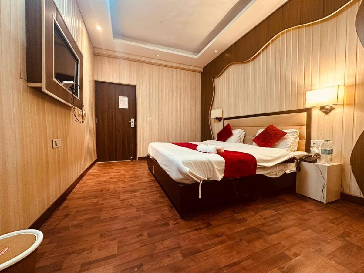 Hotel Royal Residency Manāli Dış mekan fotoğraf