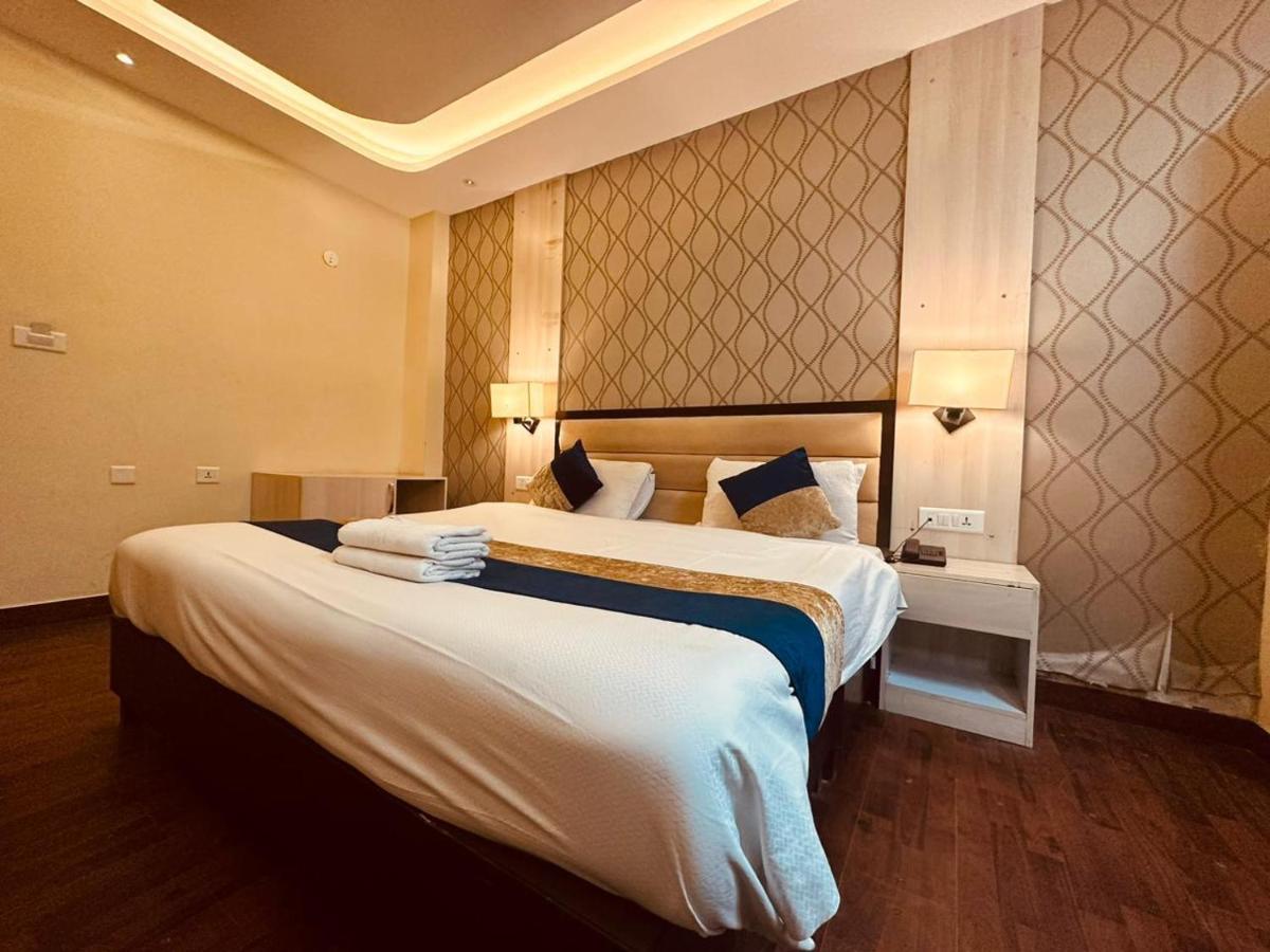 Hotel Royal Residency Manāli Dış mekan fotoğraf